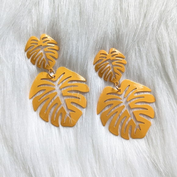 Jewelry - Mustard yellow monstera leaf charm earrings
